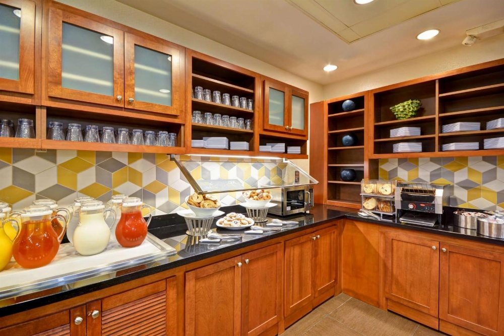 King Room with Accessible Shower - Disability Access